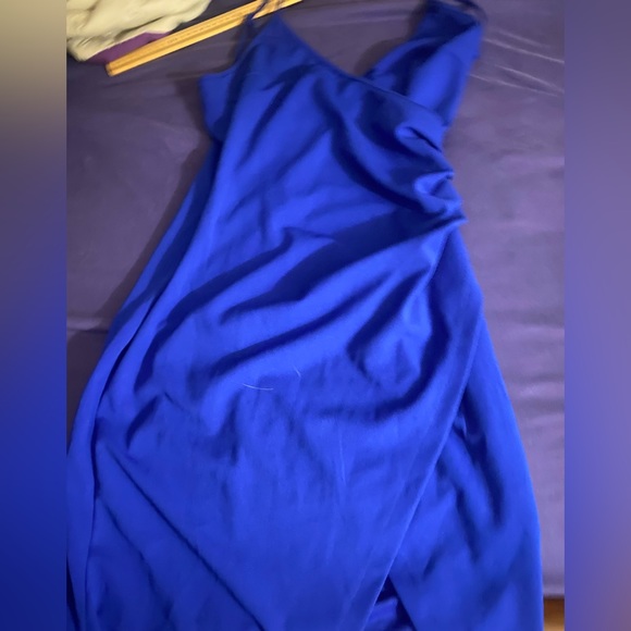 Dress - Picture 1 of 2